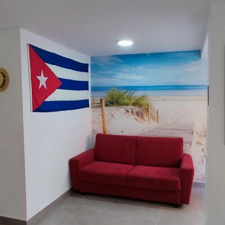 El Rinconcito Cubano En La Playa Apartment Almería Exterior foto