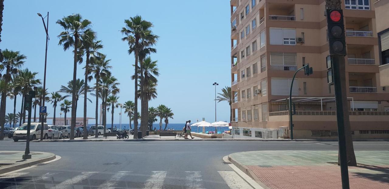 El Rinconcito Cubano En La Playa Apartment Almería Exterior foto